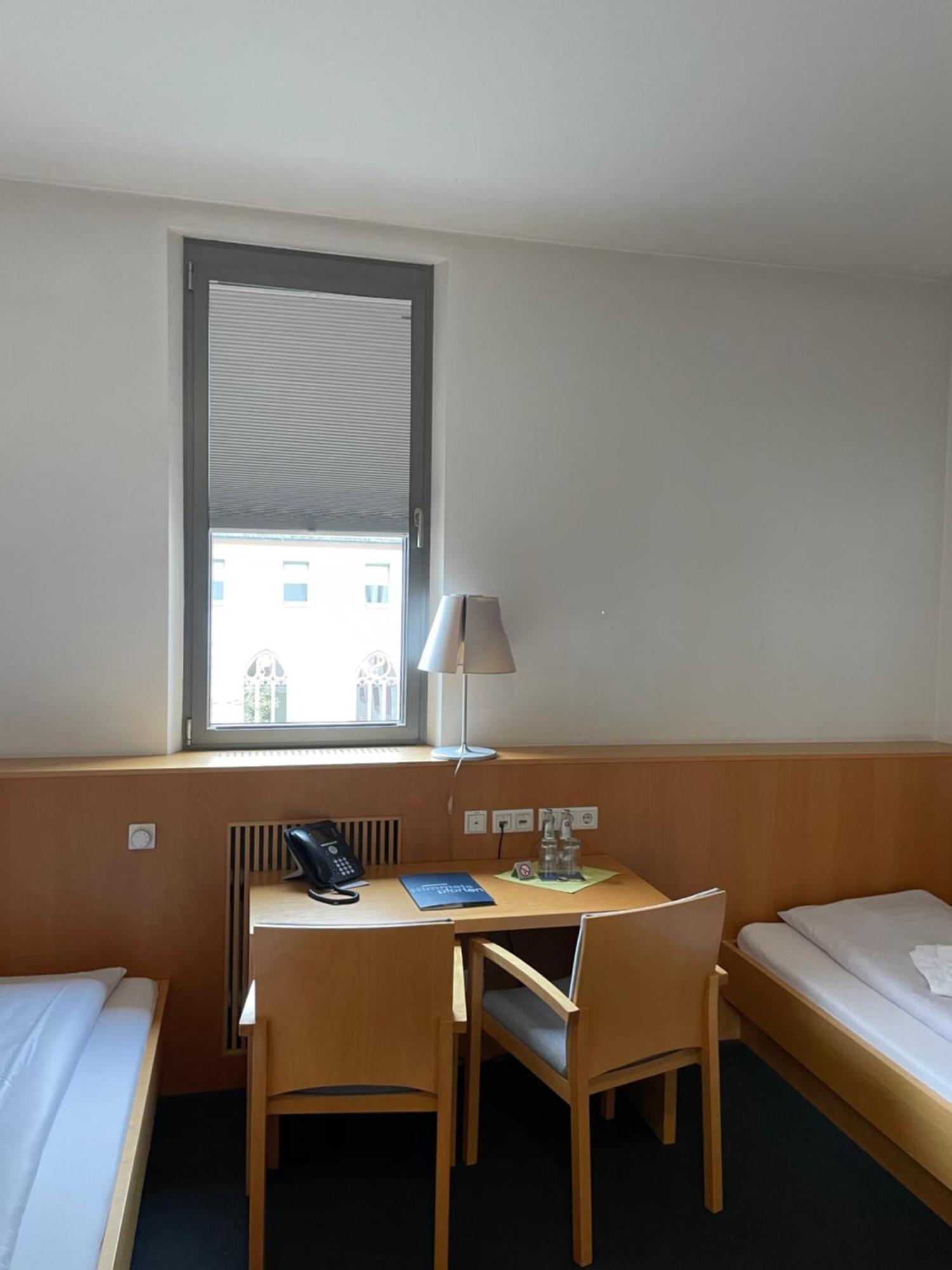 Tagungshaus Himmelspforten - Self Check-In Wurzburg Exterior photo